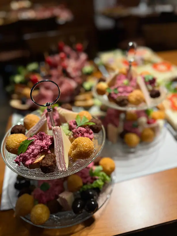 Häppchen auf der Etagere